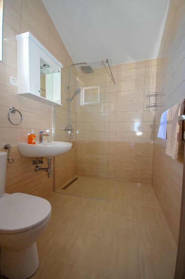 Apartmani Vitic Bar Ngoại thất bức ảnh